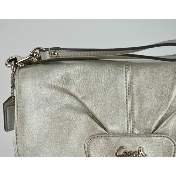 Coach Ashley Metallic Silver Leather Wristlet WITH HANGTAG - Picture 5 of 13